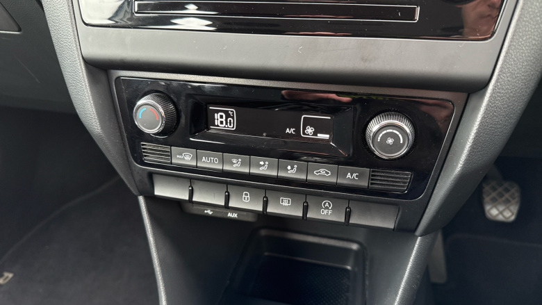 Skoda Rapid Spaceback 1.2 TSI 90 SE Tech 5dr Petrol Hatchback